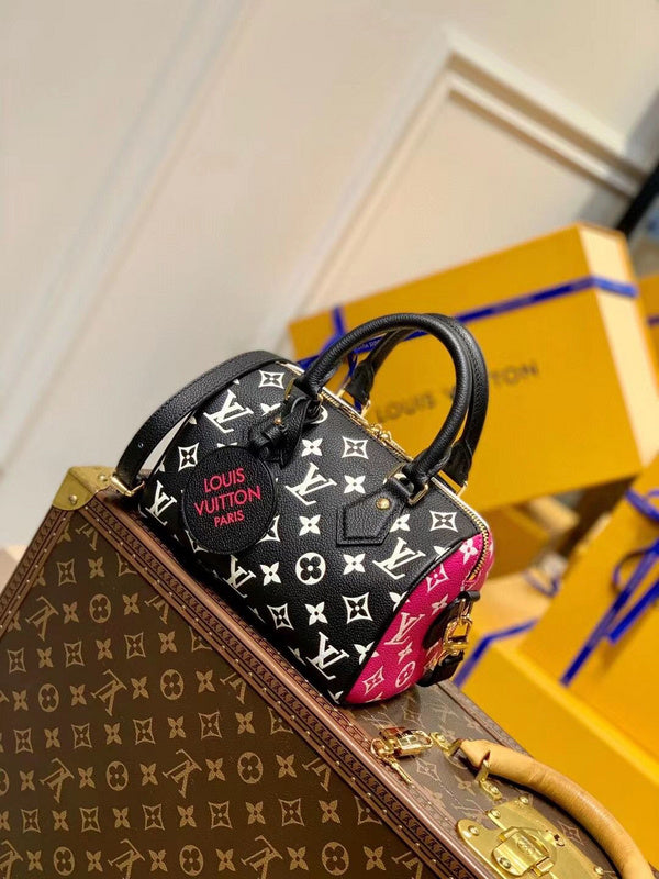 LOV - Luxurious Totes - 1745