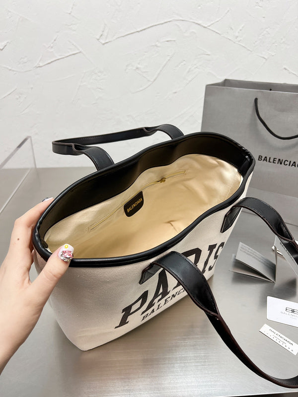 Luxurious Totes - BGA2 Bags - 130