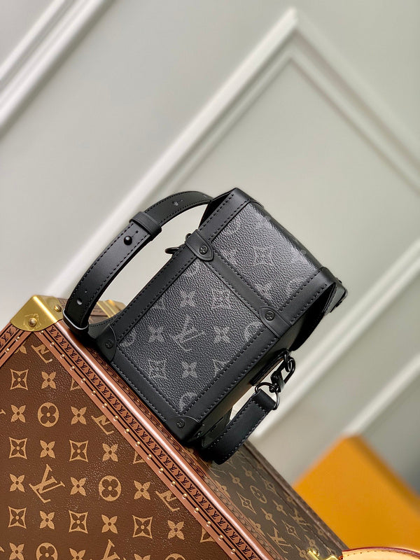 LOV - Luxurious Totes - 552