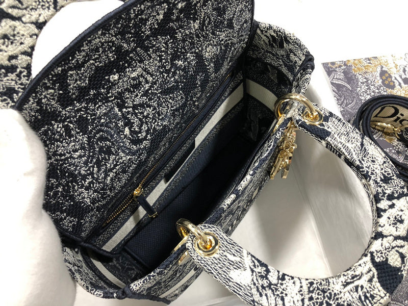 Luxurious Totes - Latest - 6512