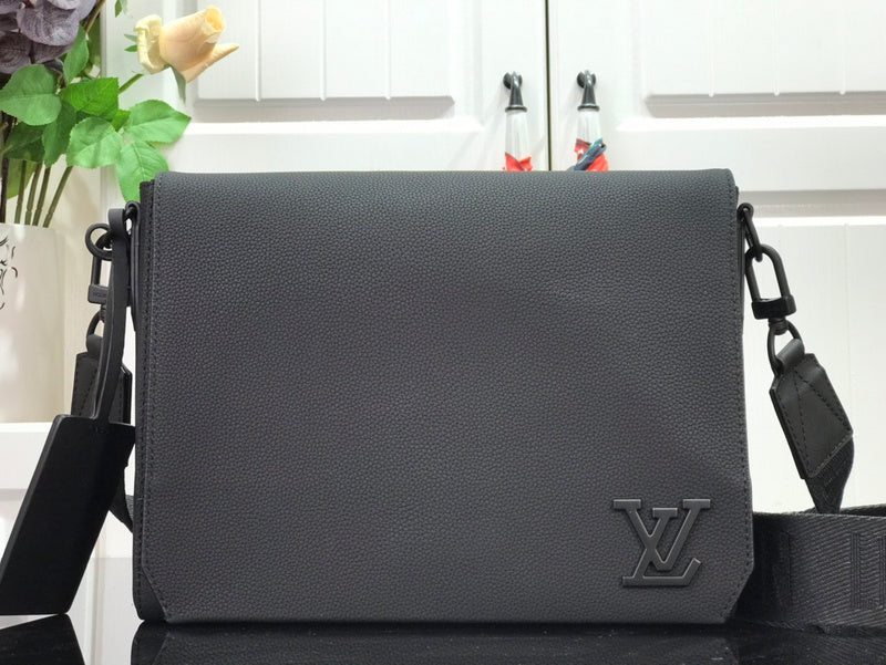 LOV - Luxurious Totes - 2491