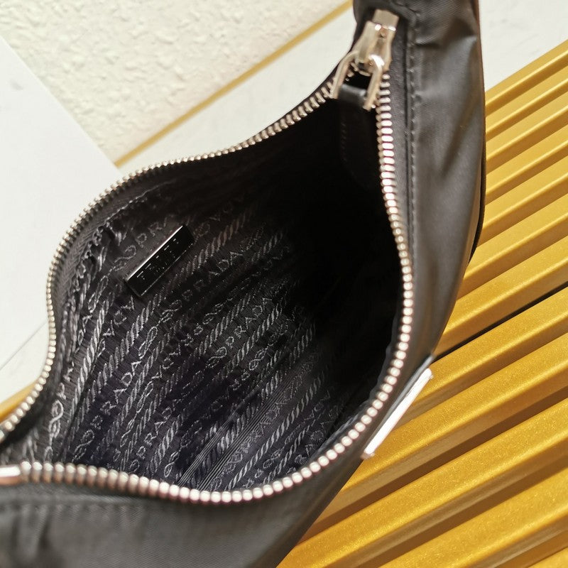 PDA - Luxurious Totes - 220