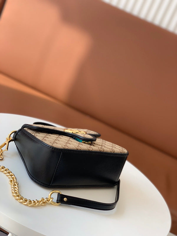GUI - Luxurious Totes - 452