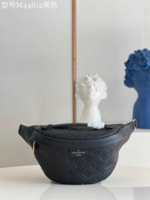 LOV - Luxurious Totes - 2067
