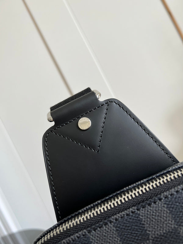 LOV - Luxurious Totes - 2172