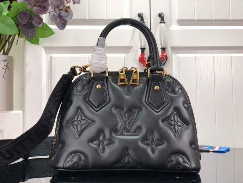 LOV - Luxurious Totes - 1587