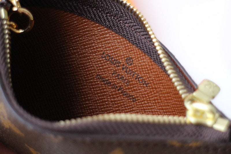 Luxurious Totes - Latest - 607