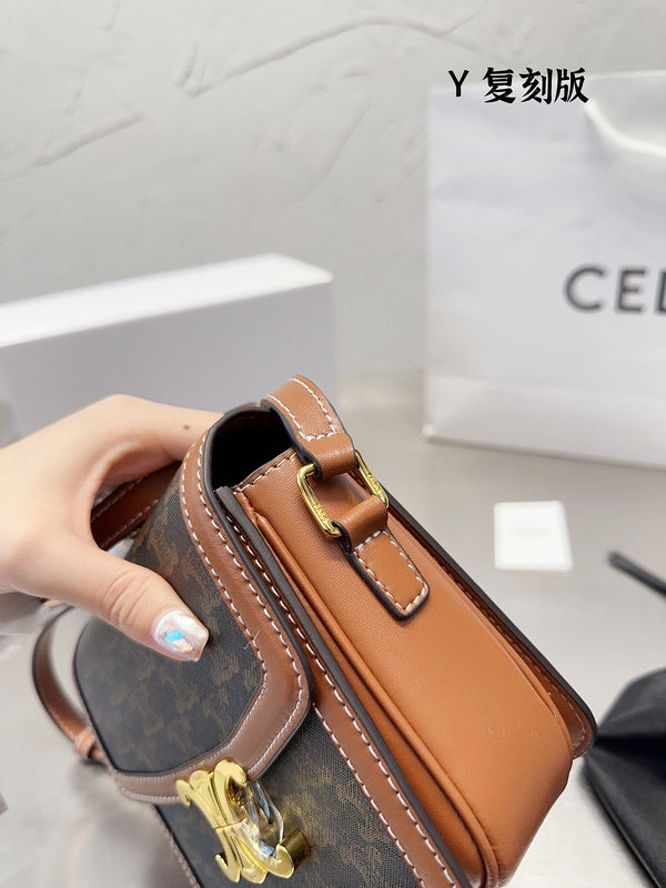 Luxurious Totes - CLE2 Bags - 151