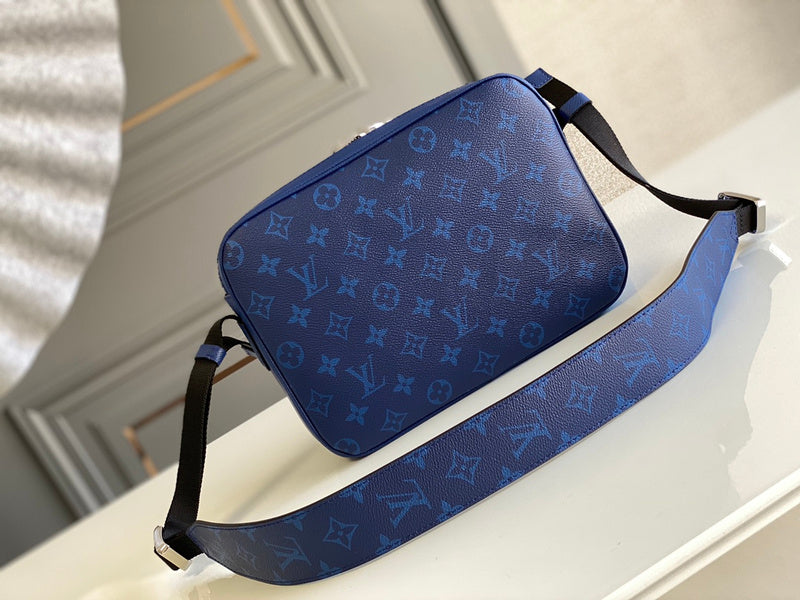 LOV - Luxurious Totes - 1856