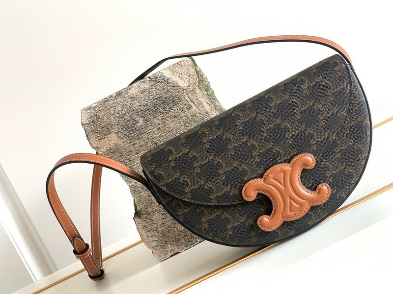 Luxurious-Totes - CLE Bags - 1090