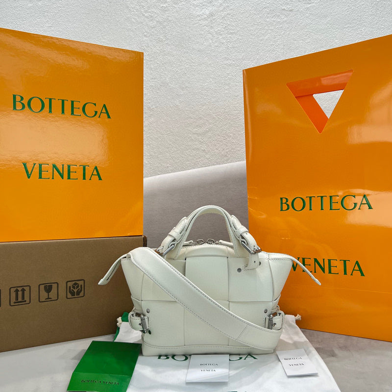 Luxurious-Totes - BV Bags - 2500