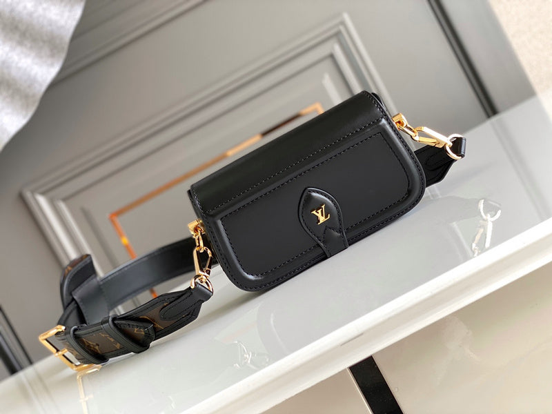 LOV - Luxurious Totes - 1807