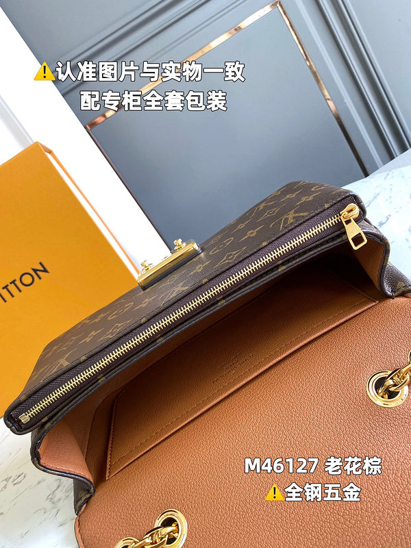 LOV - Luxurious Totes - 808