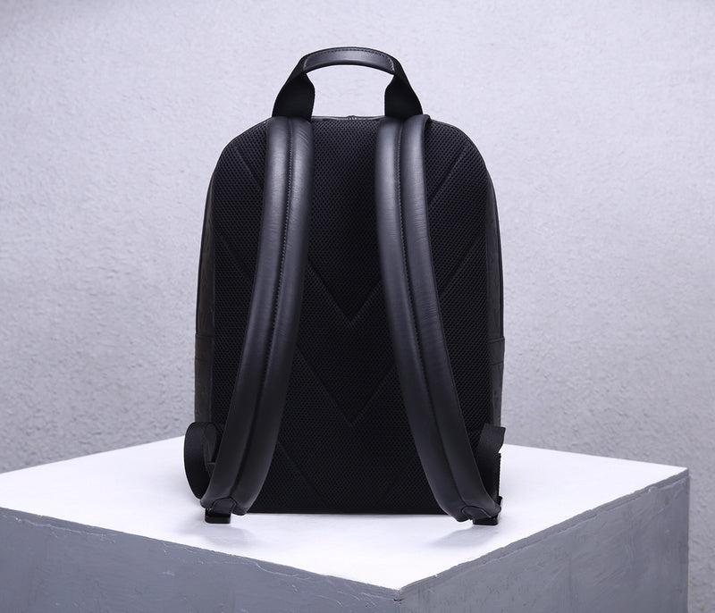 LOV - Luxurious Totes - 2554