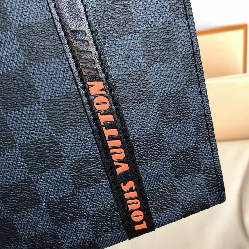 LOV - Luxurious Totes - 2630