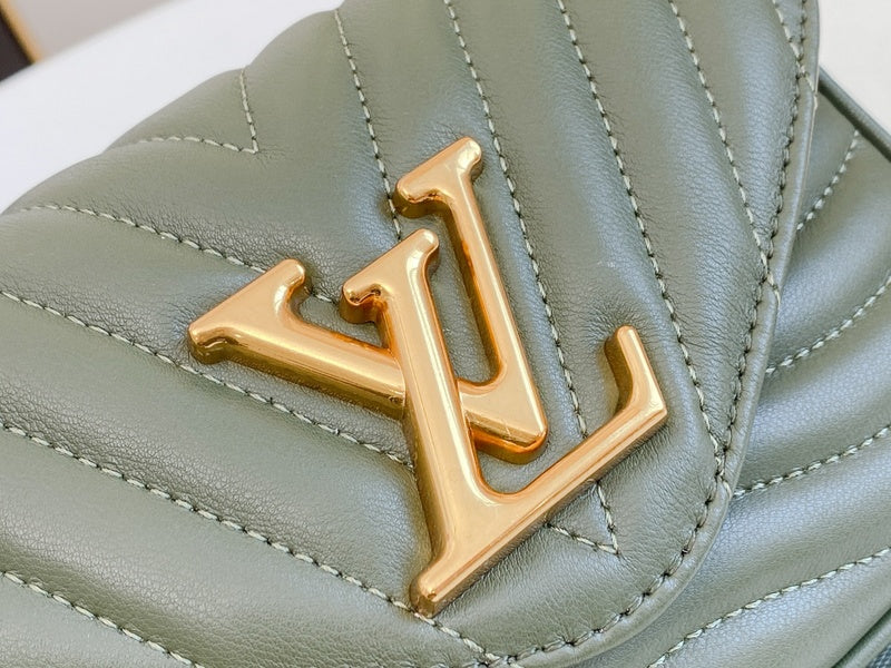 LOV - Luxurious Totes - 2435