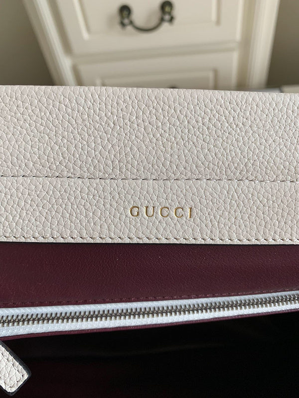 Luxurious Totes - Latest - 10054