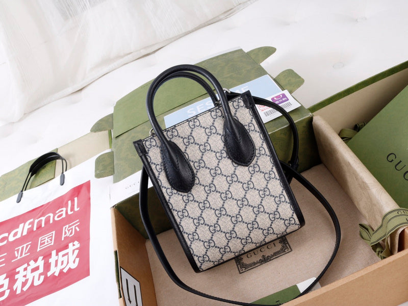 GUI - Luxurious Totes - 1124