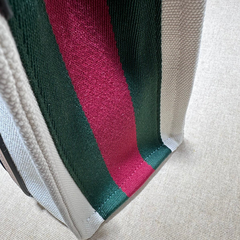 GUI - Luxurious Totes - 089