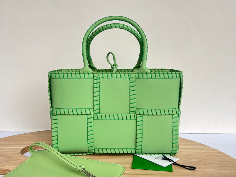Luxurious-Totes - BV Bags - 1046