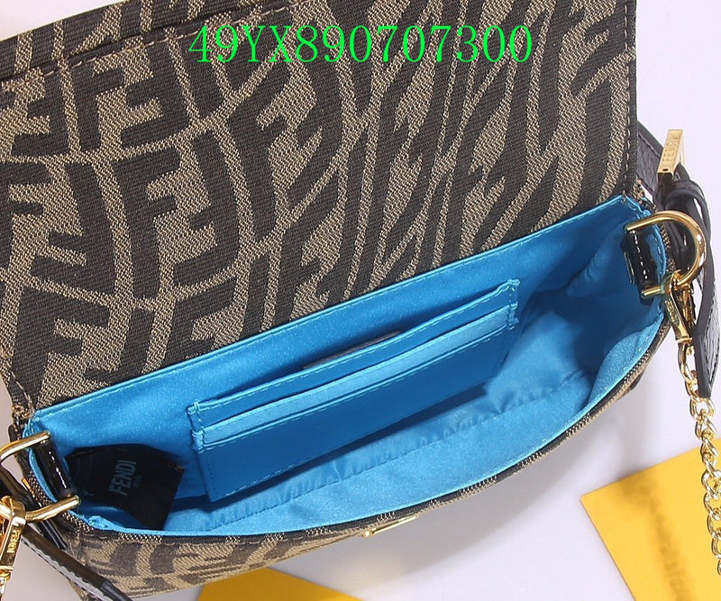 GC - Shoulder - 2591