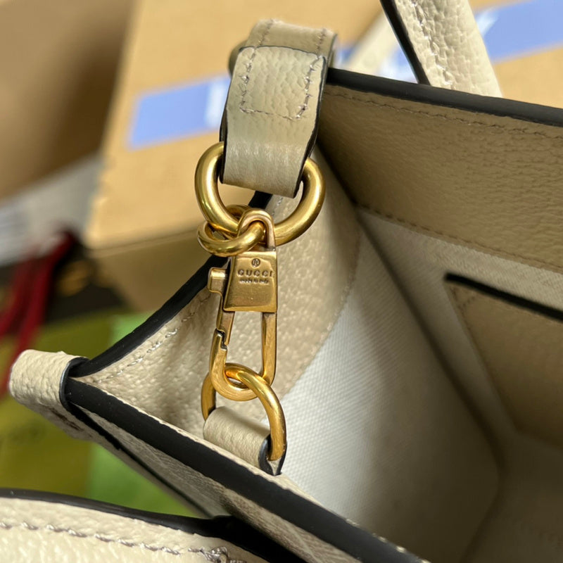 Luxurious Totes - Latest - 3836