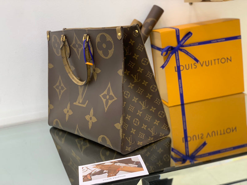 LOV - Luxurious Totes - 2566