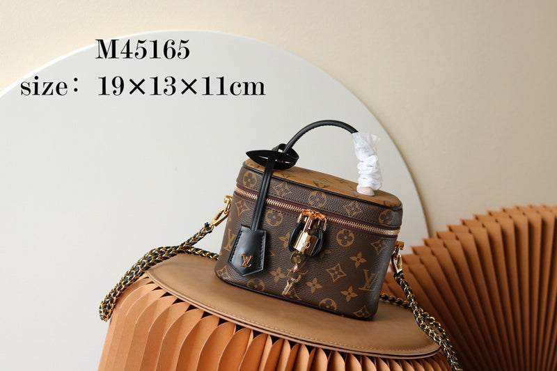 LOV - Luxurious Totes - 2070