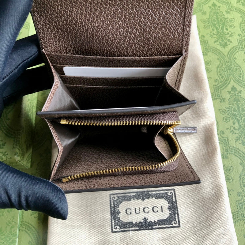 GUI - Luxurious Totes - 164