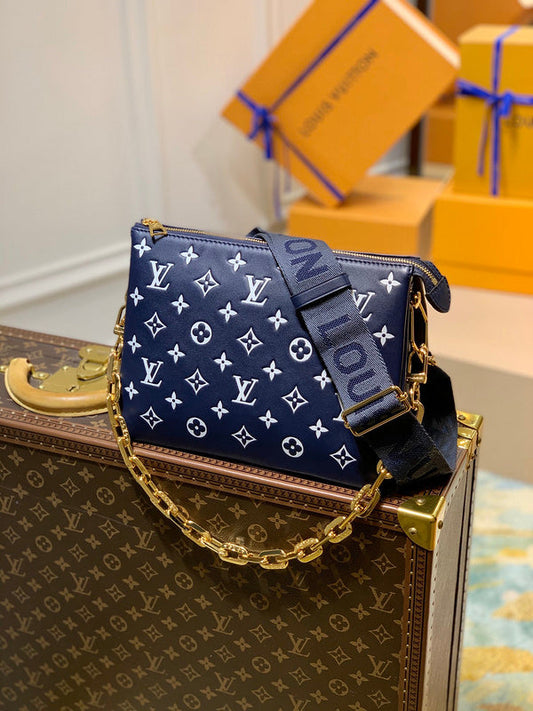 LOV - Luxurious Totes - 1197