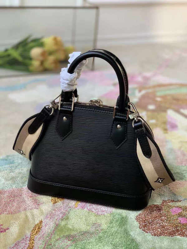 LOV - Luxurious Totes - 2312