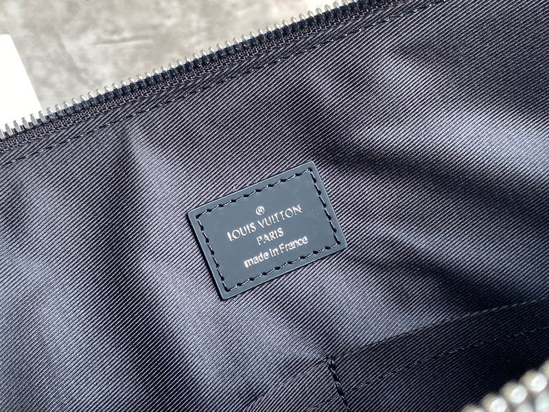 LOV - Luxurious Totes - 2033