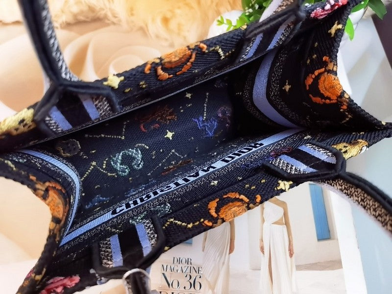 Luxurious Totes - Latest - 6241