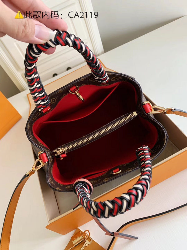 Luxurious Totes - Latest - 2420