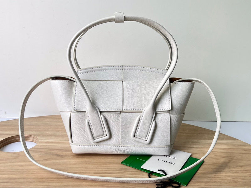 Luxurious-Totes - BV Bags - 2570