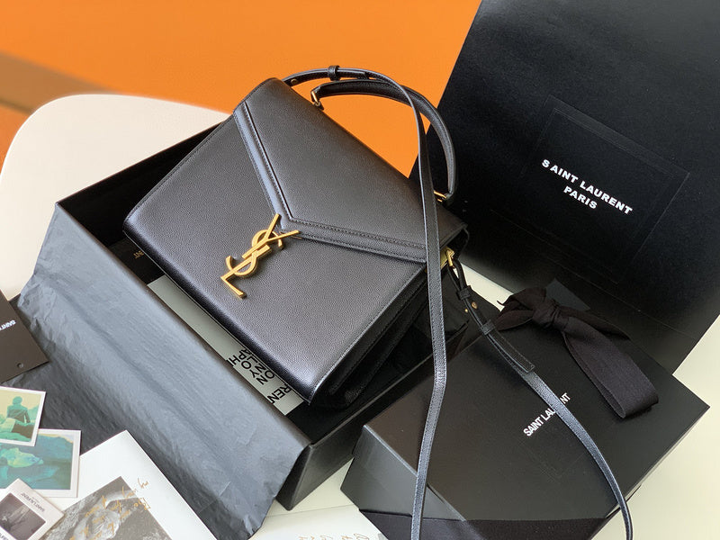 Luxurious Totes - Latest - 8860