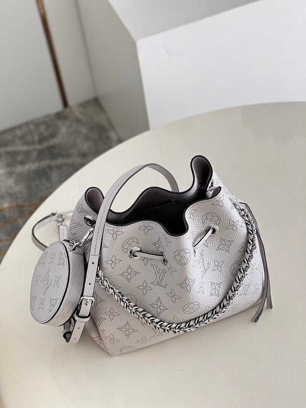 LOV - Luxurious Totes - 2120