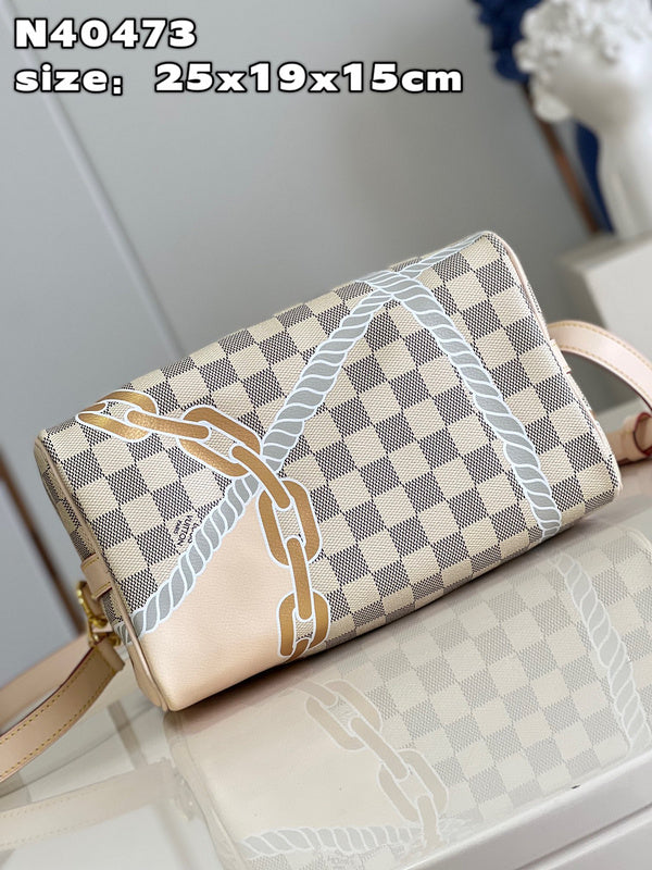LOV - Luxurious Totes - 567