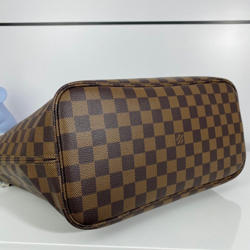 LOV - Luxurious Totes - 2579