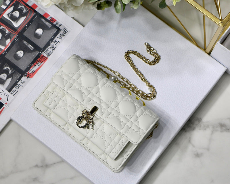 Luxurious Totes - Latest - 6459