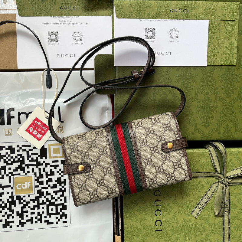 GUI - Luxurious Totes - 1232