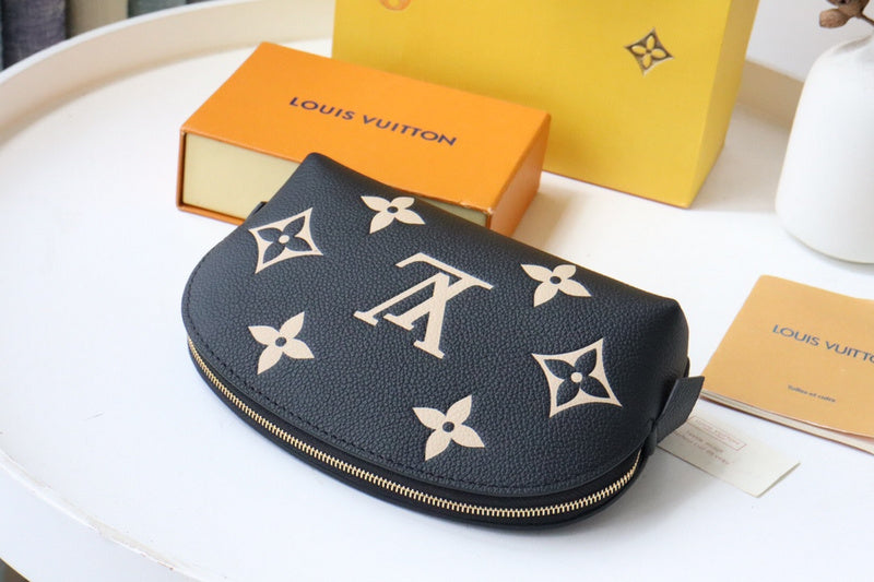 LOV - Luxurious Totes - 2231