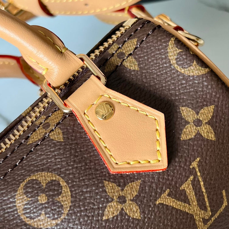 LOV - Luxurious Totes - 1880