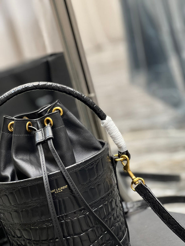 Luxurious Totes - Latest - 8016