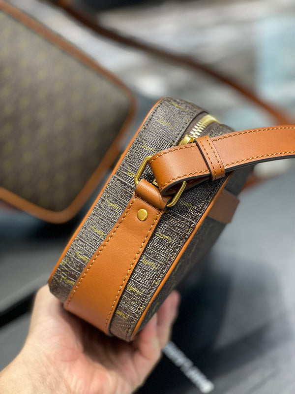 LOV - Luxurious Totes - 469