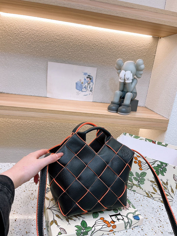 Luxurious Totes - LW-CH Bags - 057