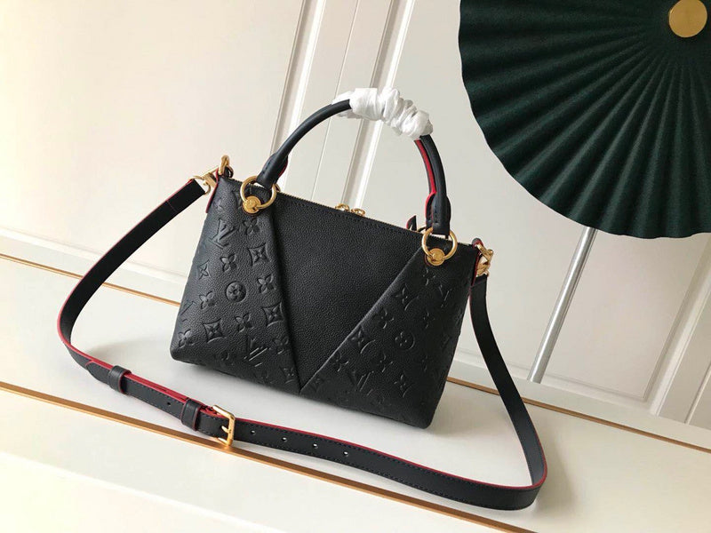 LOV - Luxurious Totes - 2124