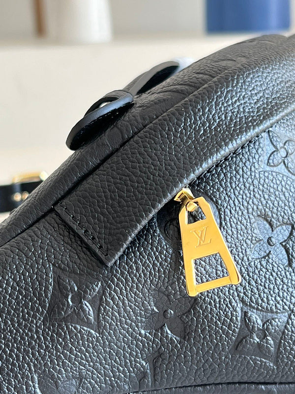 LOV - Luxurious Totes - 2067