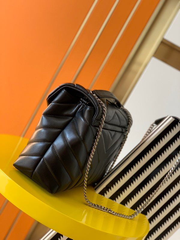 Luxurious Totes - Latest - 8638