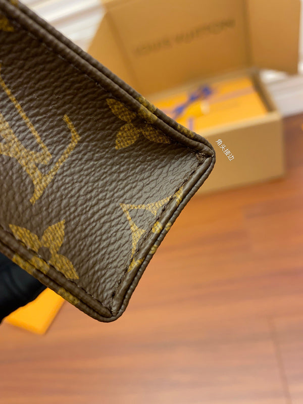 LOV - Luxurious Totes - 2155